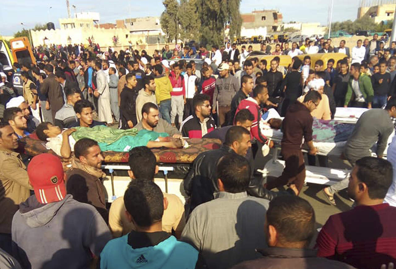 Sube cifra a 270 muertos en el atentado terrorista de Egipto