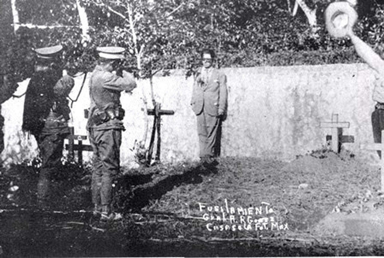 Fusilamiento del General Arnulfo R. Gómez en Coatepec, Ver. 5 de noviembre de 1927. 
(Gustavo Casasola… Hechos y Hombres… 1980.)

