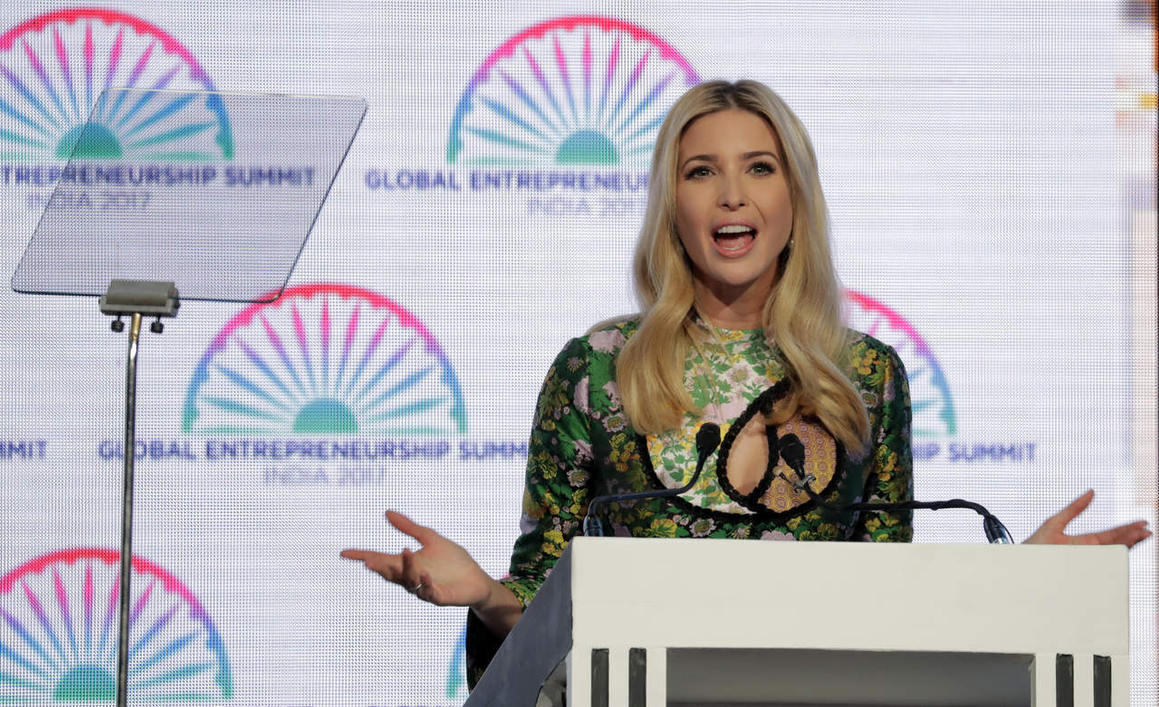 'Alimentar el crecimiento de los negocios dirigidos por mujeres no es únicamente bueno para la sociedad, es bueno para nuestra economía', defendió Ivanka Trump. (AP)