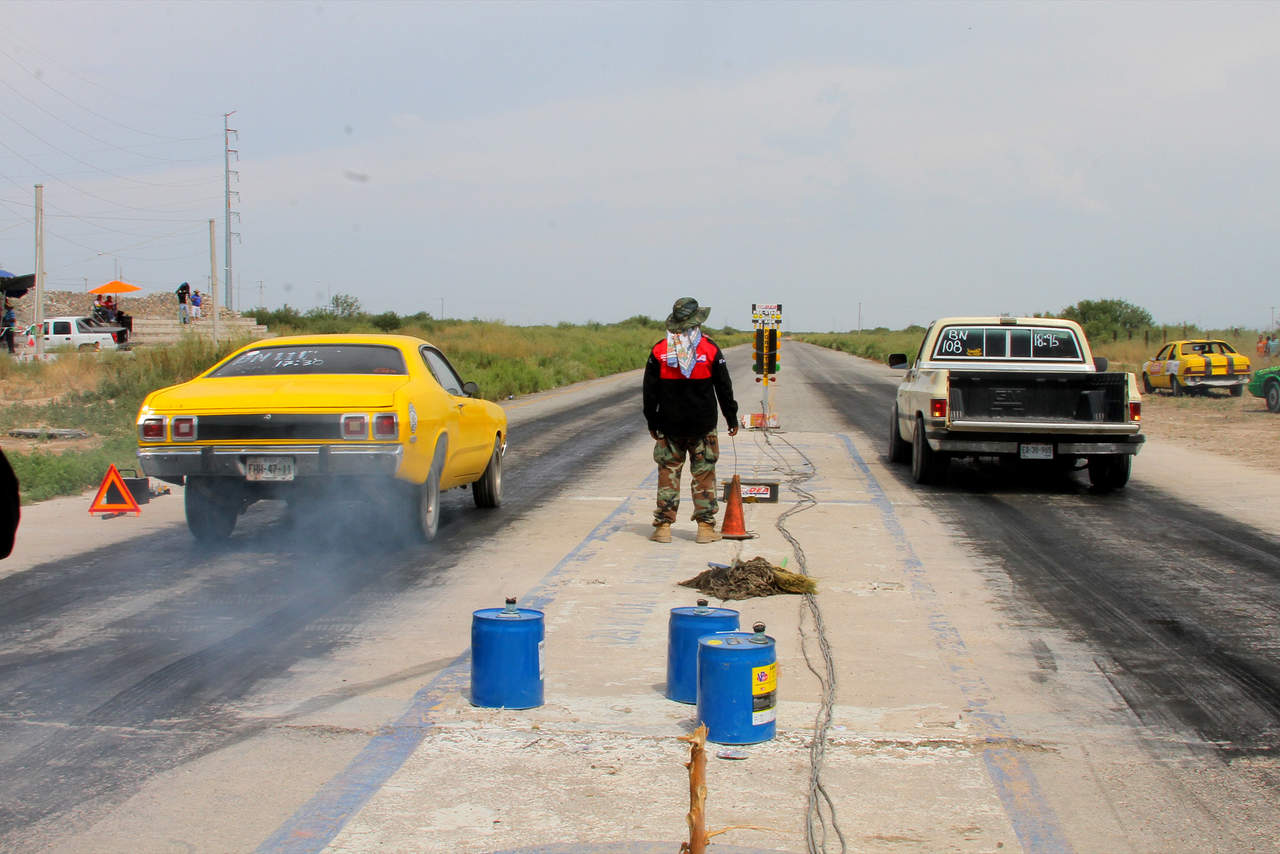 Como atractivo extra para los aficionados al deporte motor, el domingo 19 se realizará un show de tractocamiones en la pista del Autódromo Torreón.