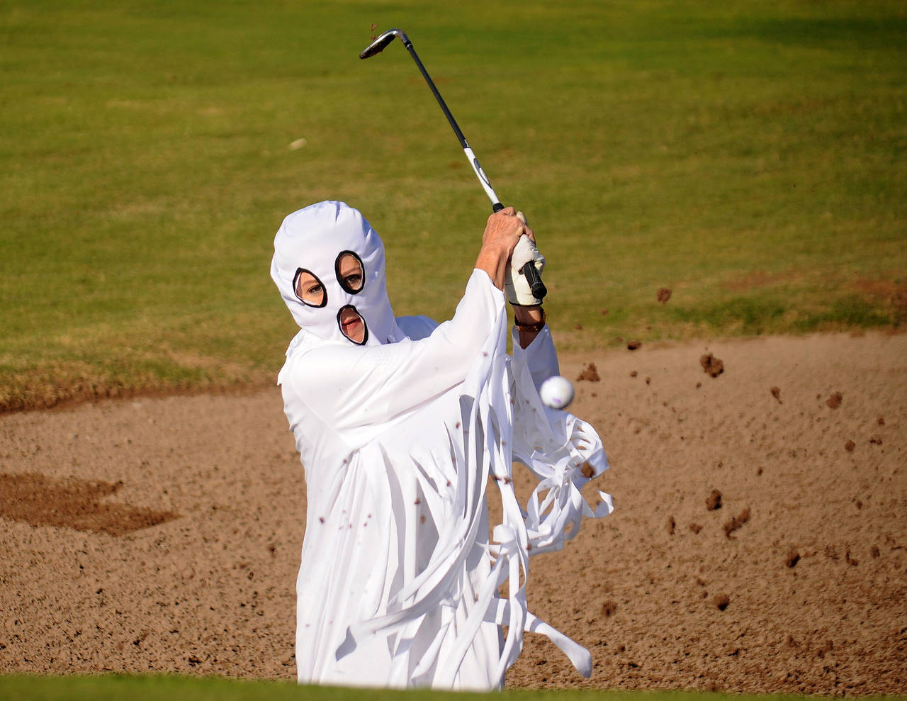 Uno de los requisitos para tomar parte en la competencia, es que todas las golfistas jugaran con algún disfraz acorde a la fecha. (Cortesía)