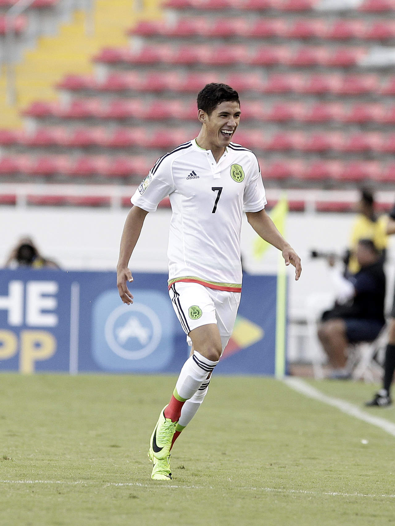 El juvenil gomezpalatino fue considerado en la convocatoria de la Selección Nacional por el actual técnico para la gira europea. (ARCHIVO)