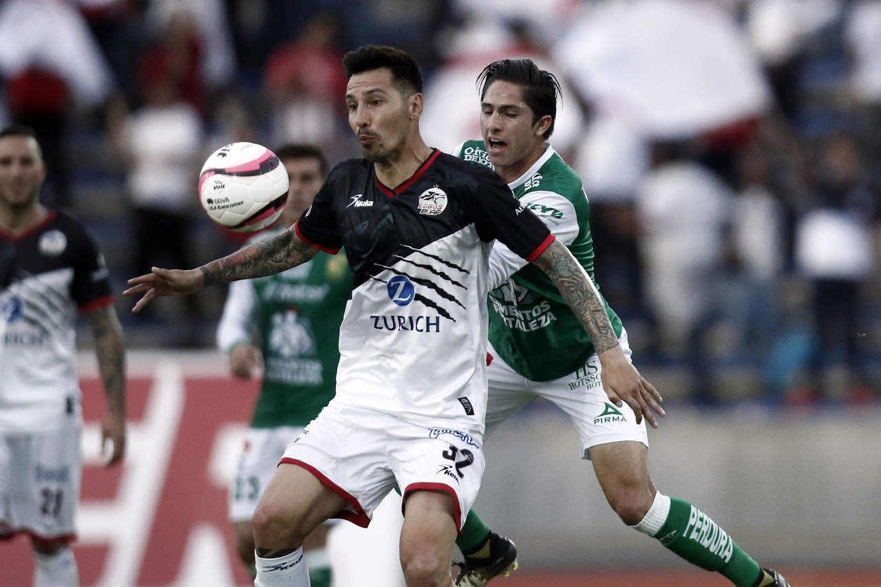 Por ahora Fabbro entrena con normalidad con Lobos BUAP de cara al partido de la jornada 16 del Apertura 2017 frente a Monterrey. (ARCHIVO)