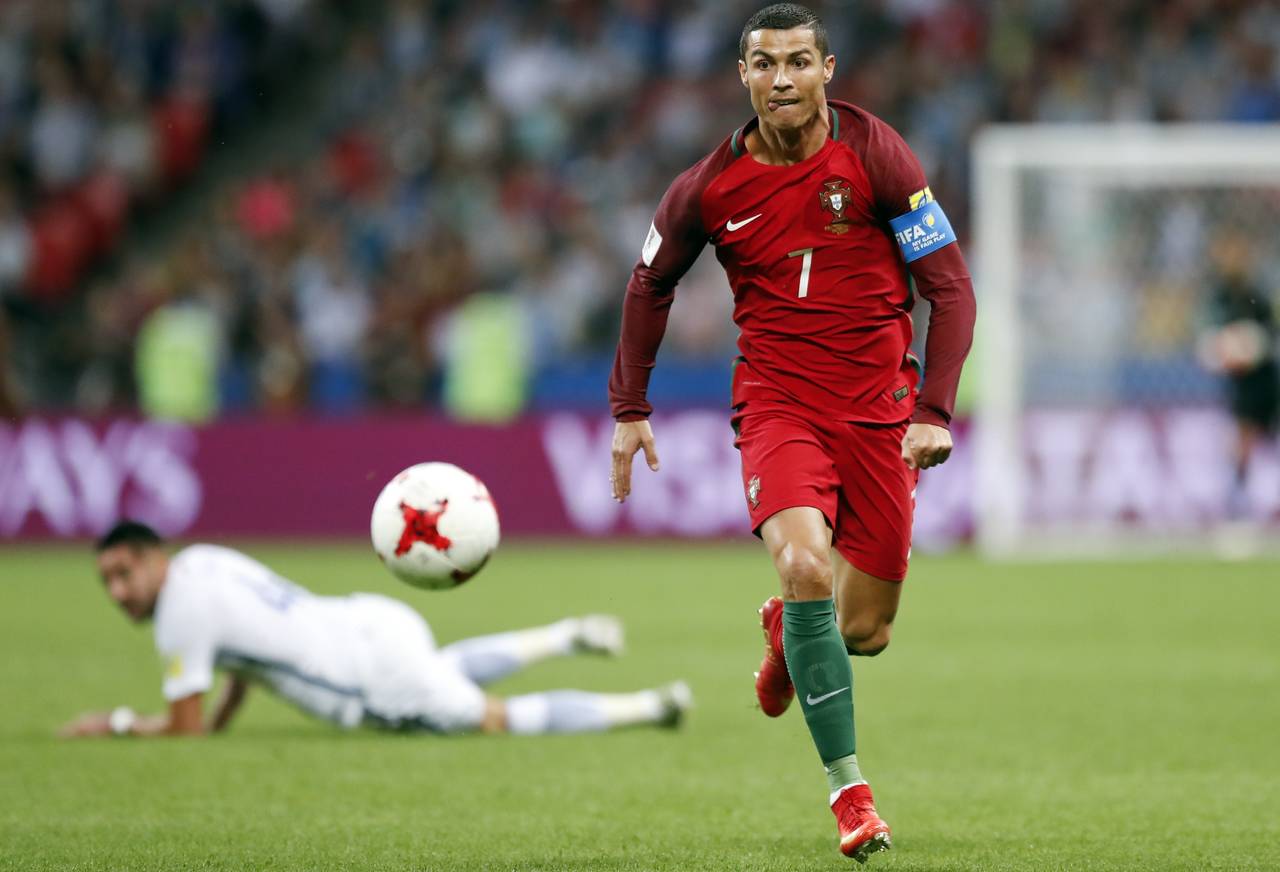 Cristiano Ronaldo, el indiscutible líder de Portugal, la actual campeona de Europa, desafía a la selección española en el grupo B del Mundial de Rusia 2018.