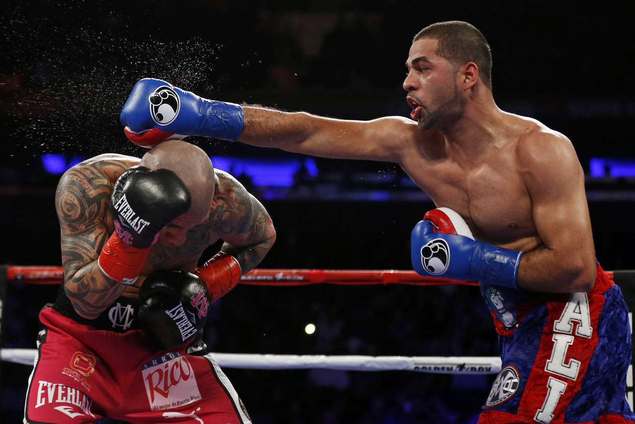 Miguel Cotto se retiró de los cuadriláteros a los 37 años con una derrota en el Madison Square Garden ante Sadam Ali. (AP)
