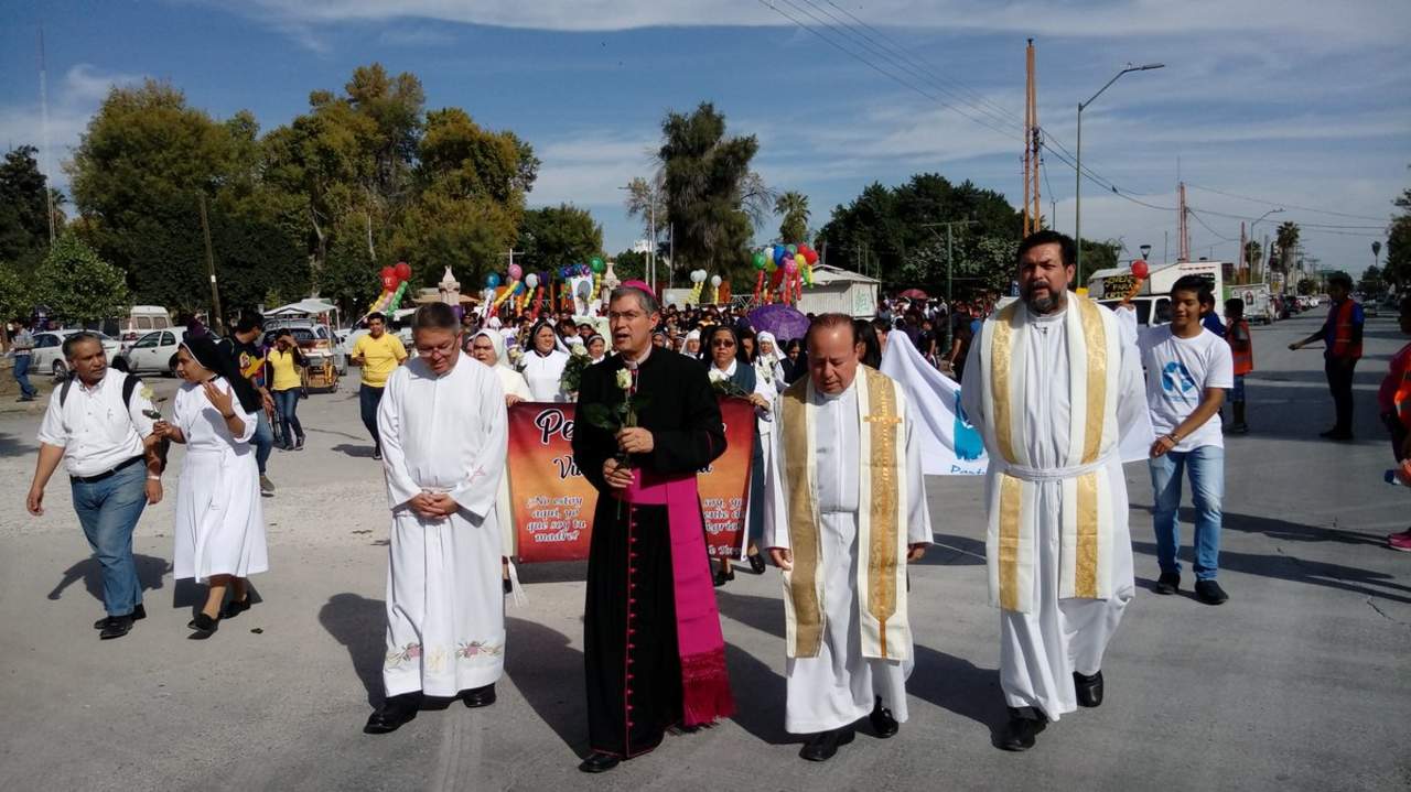 El nuevo obispo de Torreón realizó su primera peregrinación en la ciudad. (EL SIGLO DE TORREÓN) 