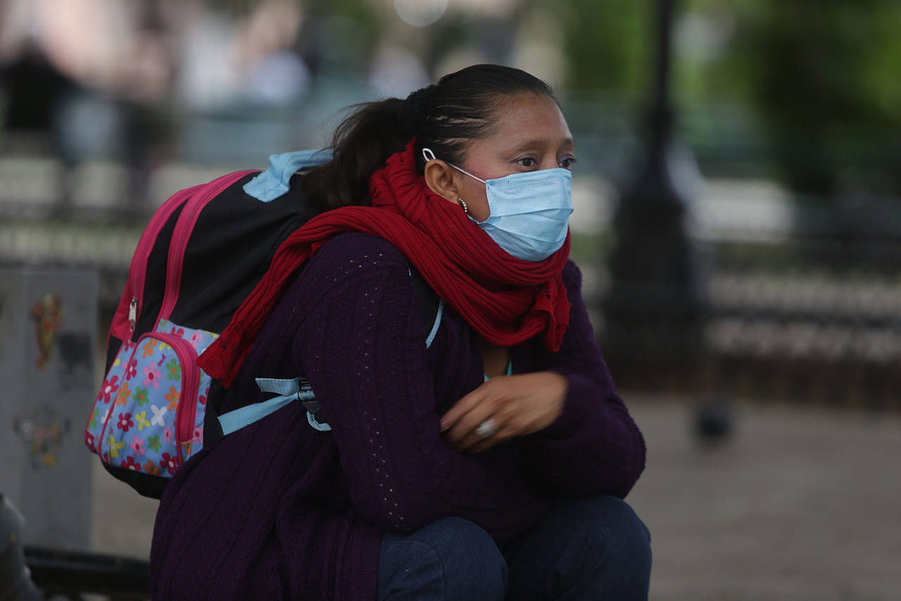 Prevención. Autoridades del IMSS piden a ciudadanos que se tengan precauciones ante las próximas bajas temperaturas. (AGENCIAS)