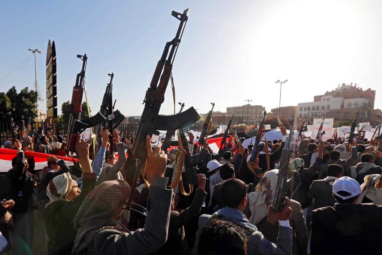 El cuerpo de Saleh permanece en manos de las milicias rebeldes en un lugar desconocido y se niegan a entregarlo porque desean abrir un archivo de investigación con la Fiscalía General de Yemen, declaró este viernes una fuente anónima en Saná, citada por medios de comunicación locales. (ARCHIVO)