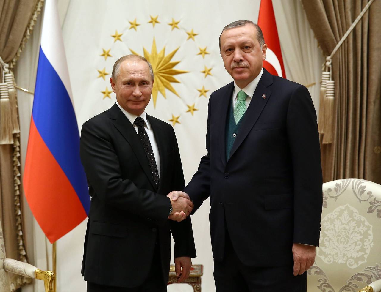 Acuerdo. Putin visitó a Erdogan en Ankara, Turquía. (EFE)