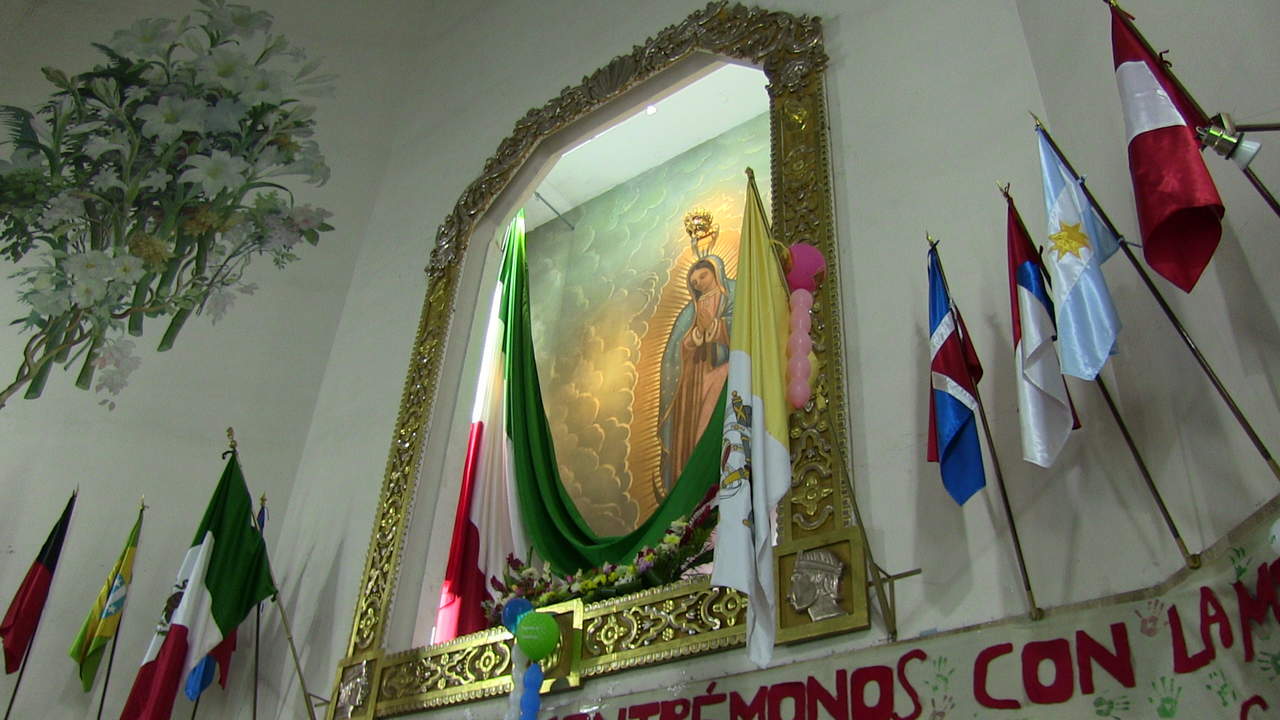 Se trata de la aparición de Nuestra Señora de Guadalupe al indio San Juan Diego en el cerro del
Tepeyac un 12 de diciembre de 1531.(EL SIGLO DE TORREÓN/ERICK SOTOMAYOR)