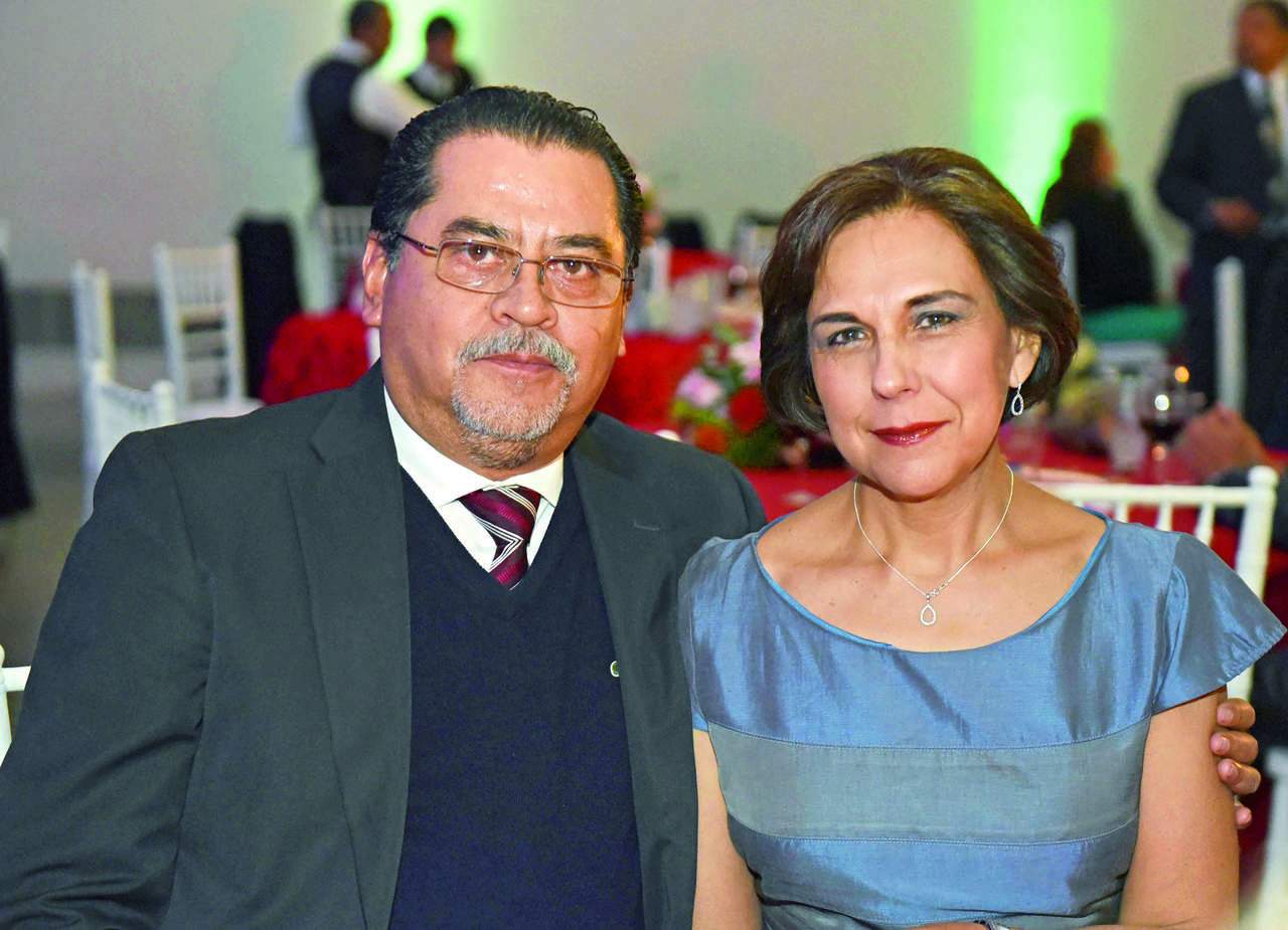 Ramón Alanís y Tere Arias.
