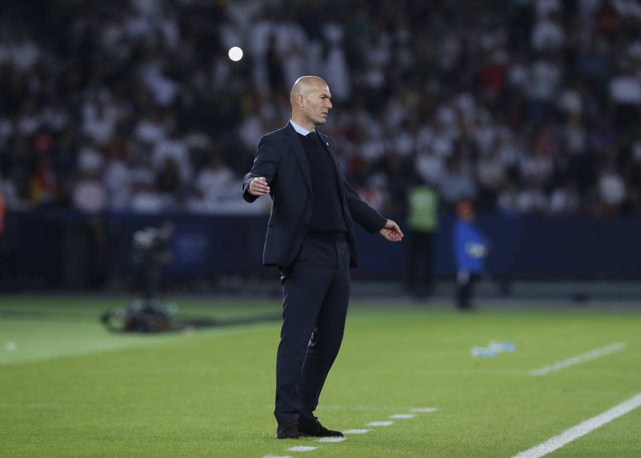 Zinedine Zidane destacó todas las ocasiones de gol que tuvo el Real Madrid, y dijo que no conoce al Gremio, su rival en la final. (EFE)