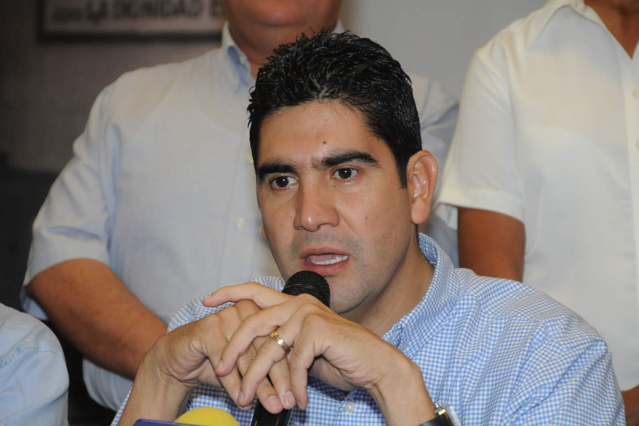 De León dijo que bajo ningún circunstancia buscará la candidatura en otro partido que no sea el PAN. (ARCHIVO) 
