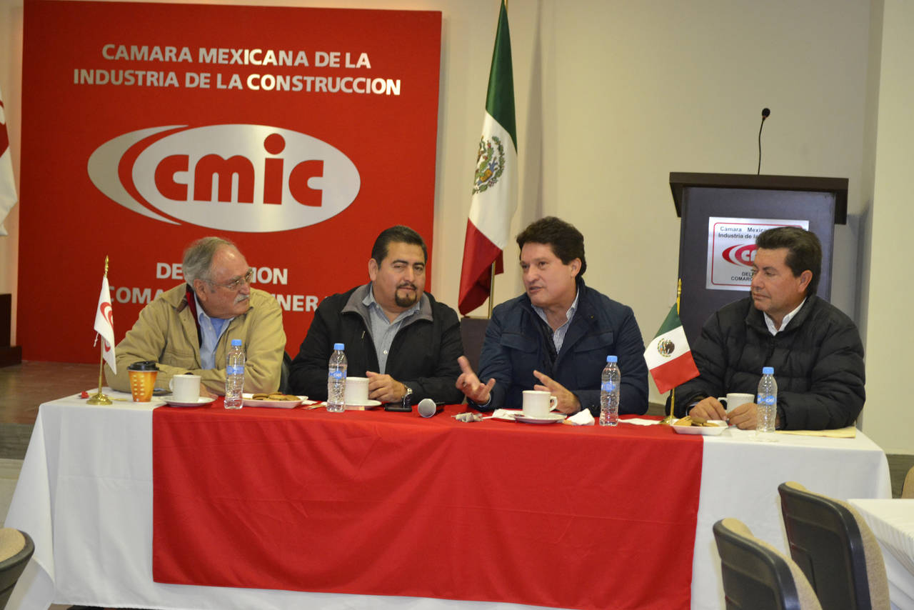 Reunión. La Cámara Mexicana de la Industria de la Construcción (CMIC) busca una reunión de trabajo con el gobernador. (EL SIGLO DE TORREÓN)