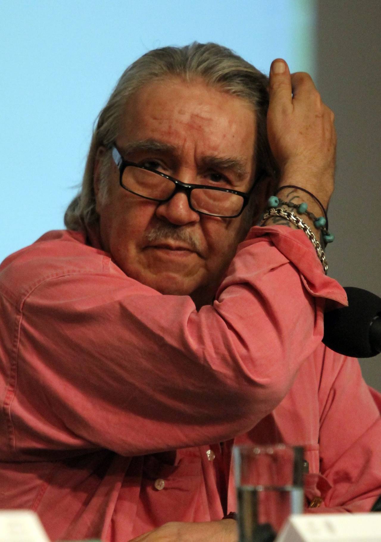 Un año. El escritor mexicano Guillermo Samperio murió en diciembre del 2016, por un paro cardiorrespiratorio, a la edad de 68 años, dejando más de 50 libros publicados en casi todos los géneros.