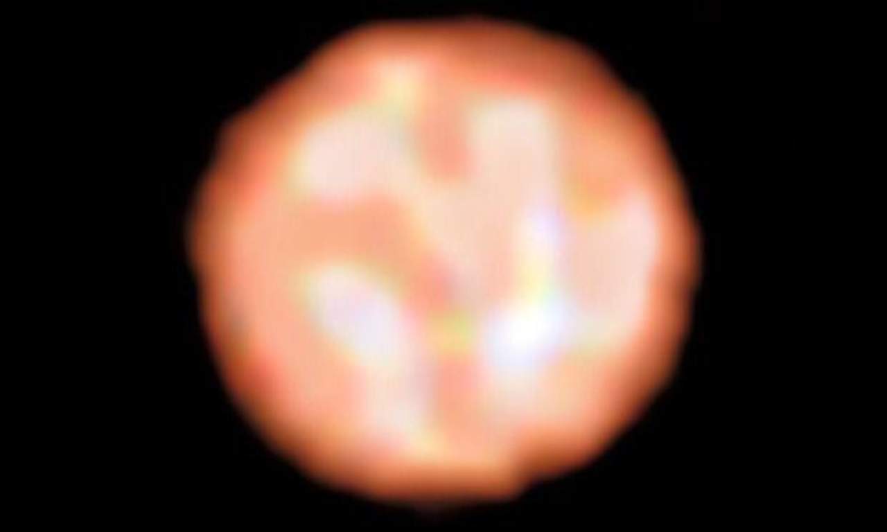 Los científicos observaron la estrella gigante roja Pi1 Gruis. (ARCHIVO)