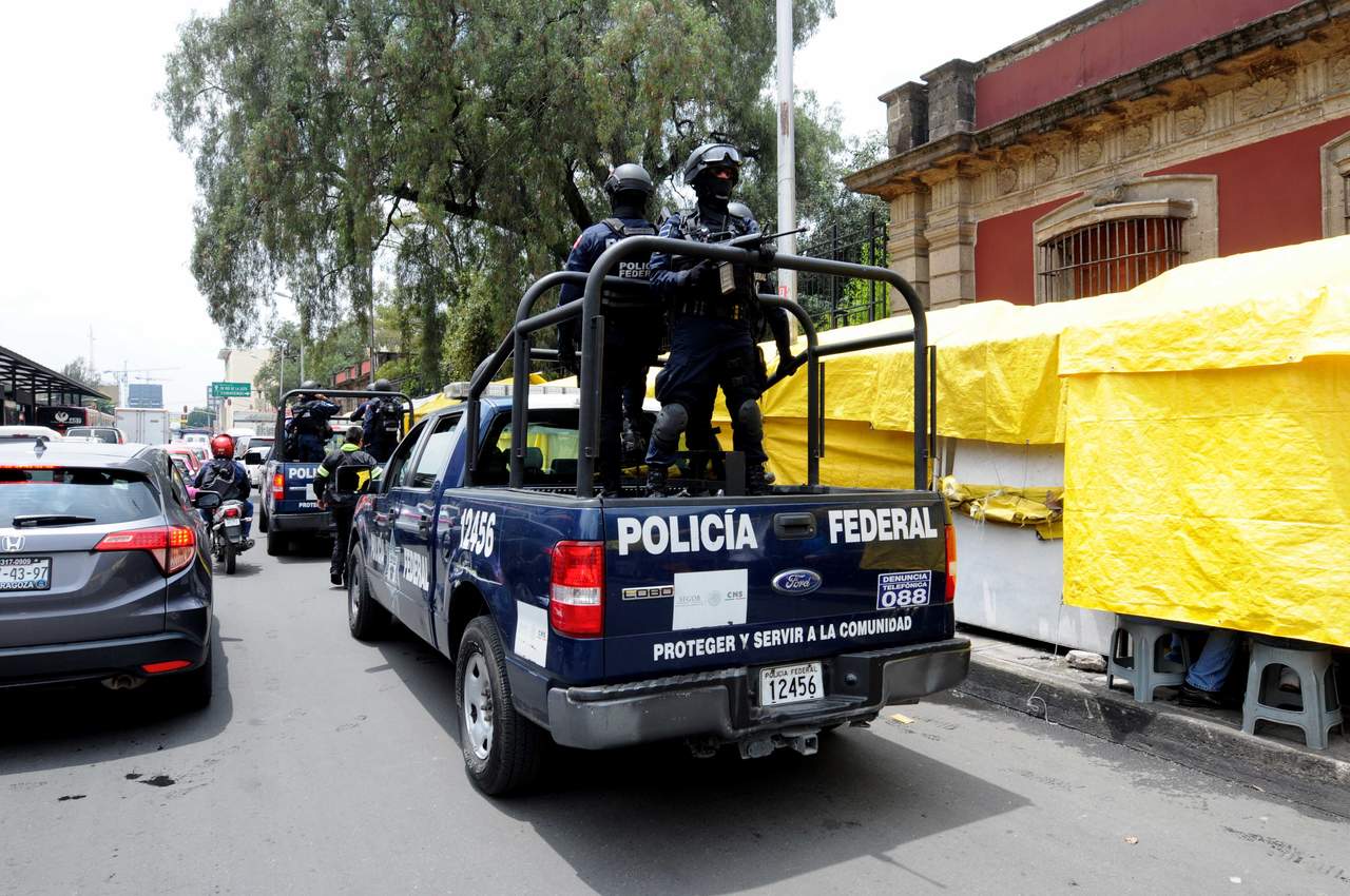 La Procuraduría General de Justicia de la Ciudad de México cuenta ya con imágenes en video y retratos hablados de las dos mujeres acusadas de robar una casa habitación. (ARCHIVO)
