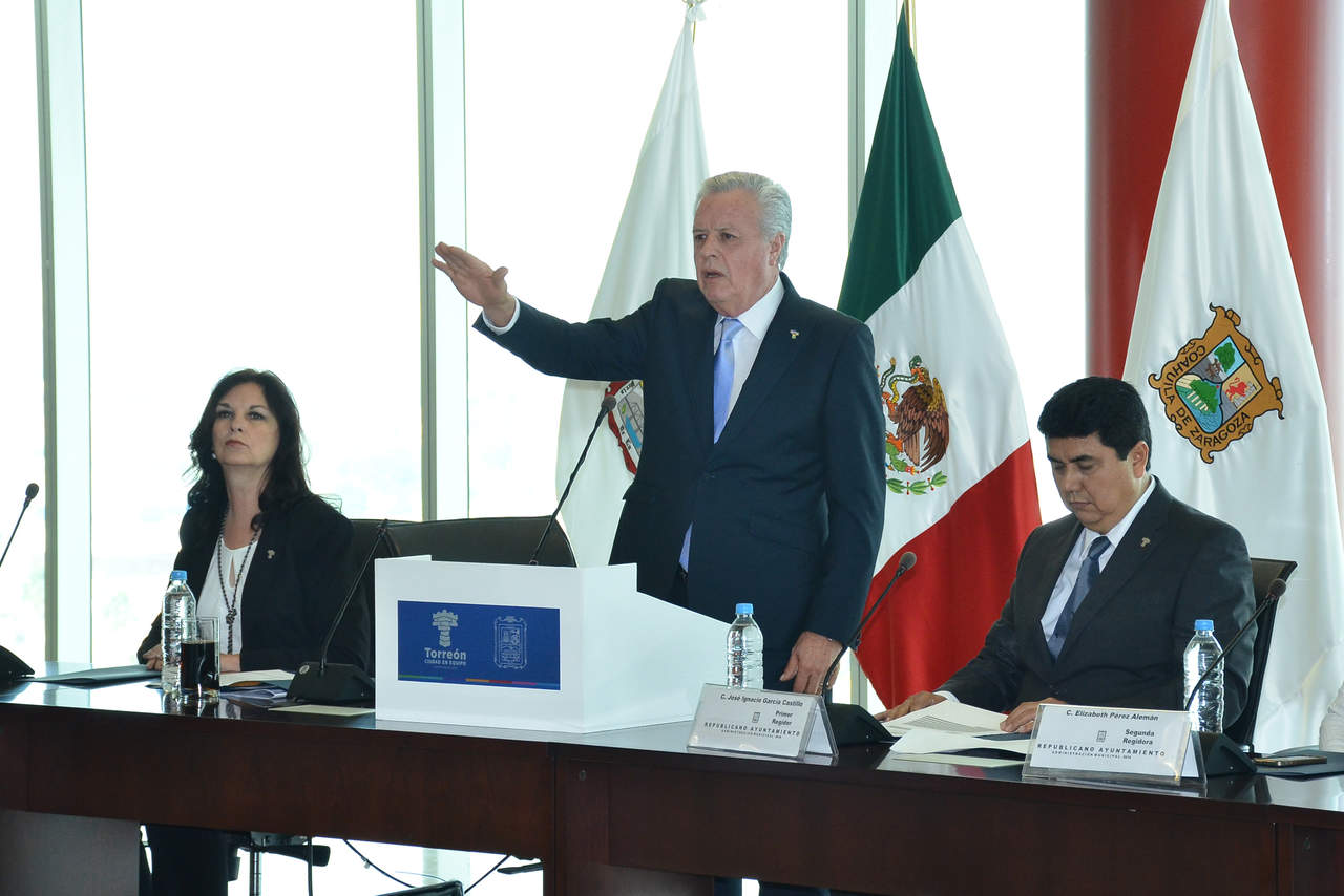 Zermeño rinde protesta como alcalde de Torreón; se instala nuevo Cabildo