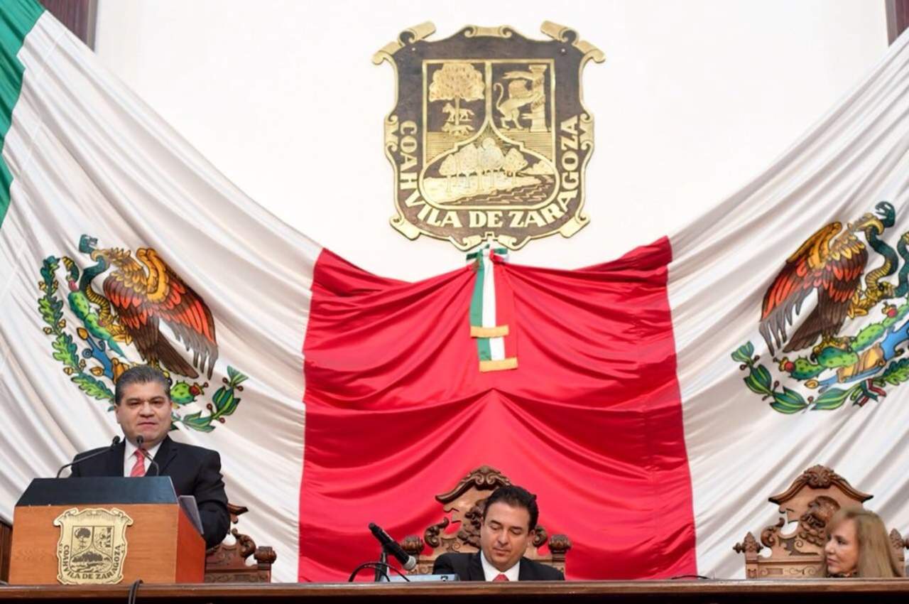 El mandatario estatal subrayó su confianza en que el trabajo que realizará el Poder Legislativo en los próximos tres años, hará historia en beneficio de los coahuilenses. (TWITTER)