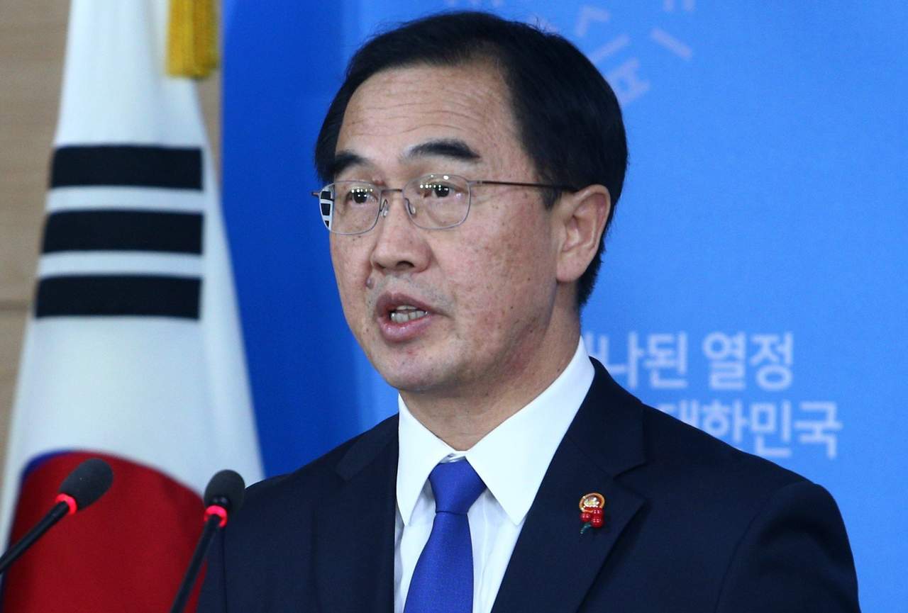 El ministro de Unificación surcoreano, Cho Myoung-gyon, propuso que las dos Coreas se reúnan el próximo martes en la aldea de la tregua de Panmunjom, en la zona desmilitarizada fuertemente fortificada. (EFE)