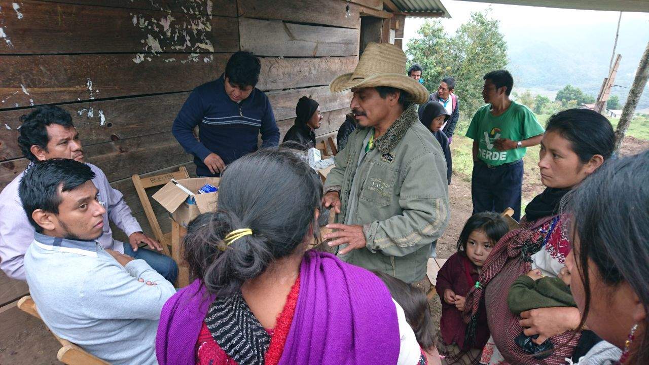 El ayuntamiento de Chalchihuitán informó que la mayoría de los alrededor de 5 mil desplazados de ese municipio tzotzil acordaron volver a sus comunidades hoy a partir de este martes, pese a que las condiciones 'no están dadas'. (ARCHIVO)