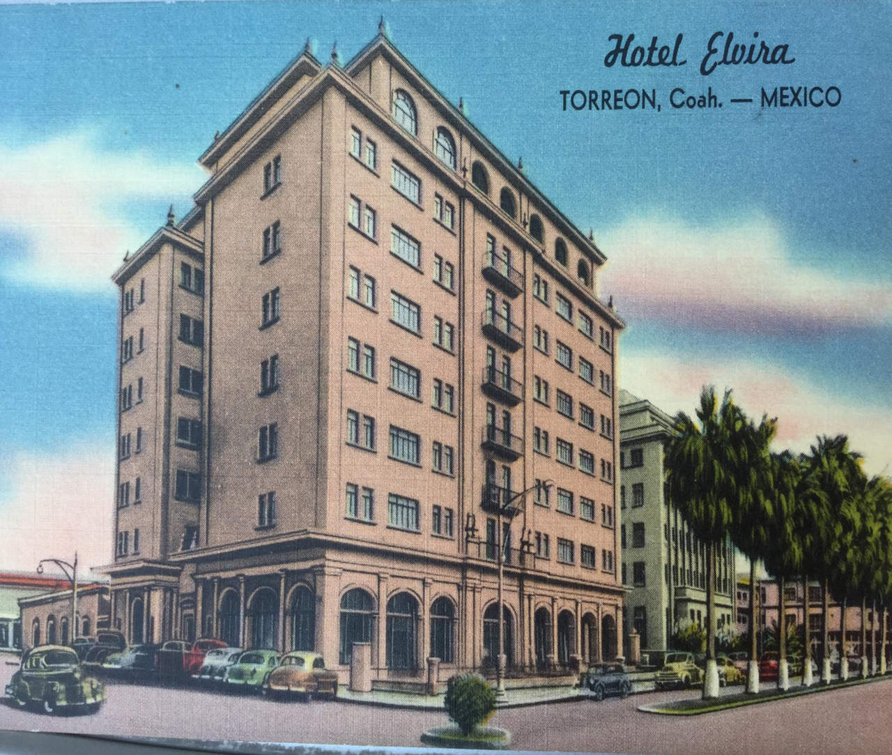 Historia. Aspecto original del Hotel Palacio Real, antes Hotel Elvira, inaugurado en 1954. ( Colección de Antonio Méndez Vigatá).
