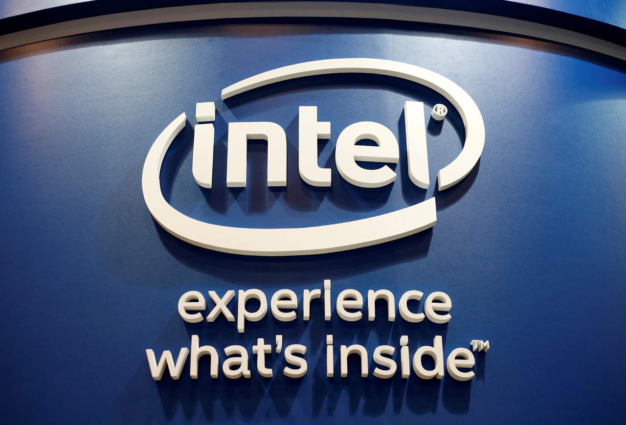 Mediante un comunicado, la compañía norteamericana Intel, respondió a las acusaciones indicando que el problema no es tan grave como se ha descrito y que no solo afecta a sus productos, sino también a los procesadores de distintos proveedores. (EFE)