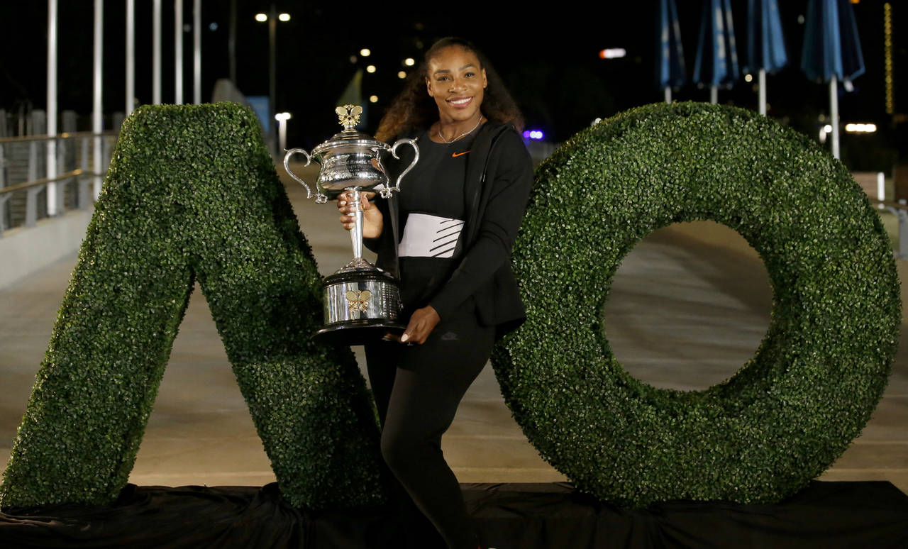 El año pasado, Williams derrotó a su hermana mayor Venus en la final, antes de revelar que había disputado el certamen pese a tener más de dos meses de su primer embarazo. (AP)