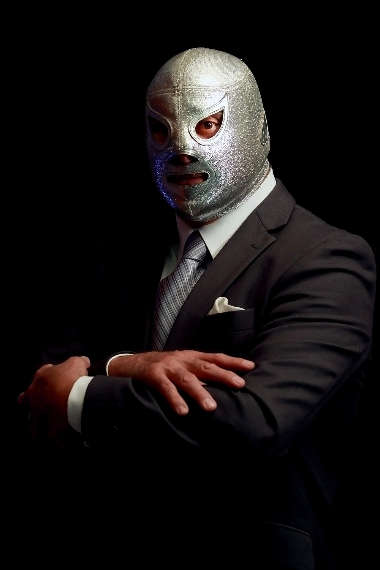 el santo suit