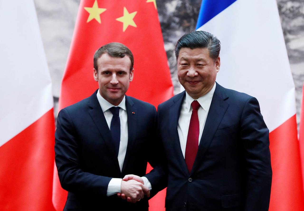 Posición. Macron defendió ante Xi su idea de que la Unión Europea defina una serie de sectores económicos vetados a China. (EFE)