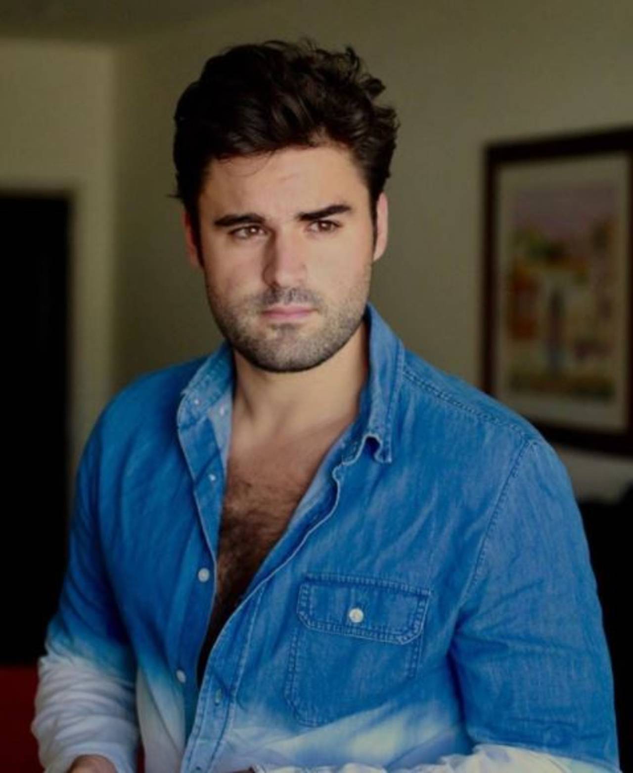 Víctima. El actor Aldo Guerra reconoce que las fotos suyas desnudo que circulan en internet son reales.