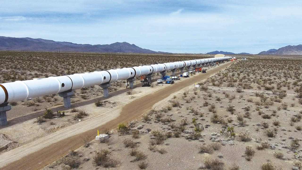 Hyperloop realiza primera prueba pública en una pista instalada en un desierto próximo a Las Vegas. Foto: Hyperloop one