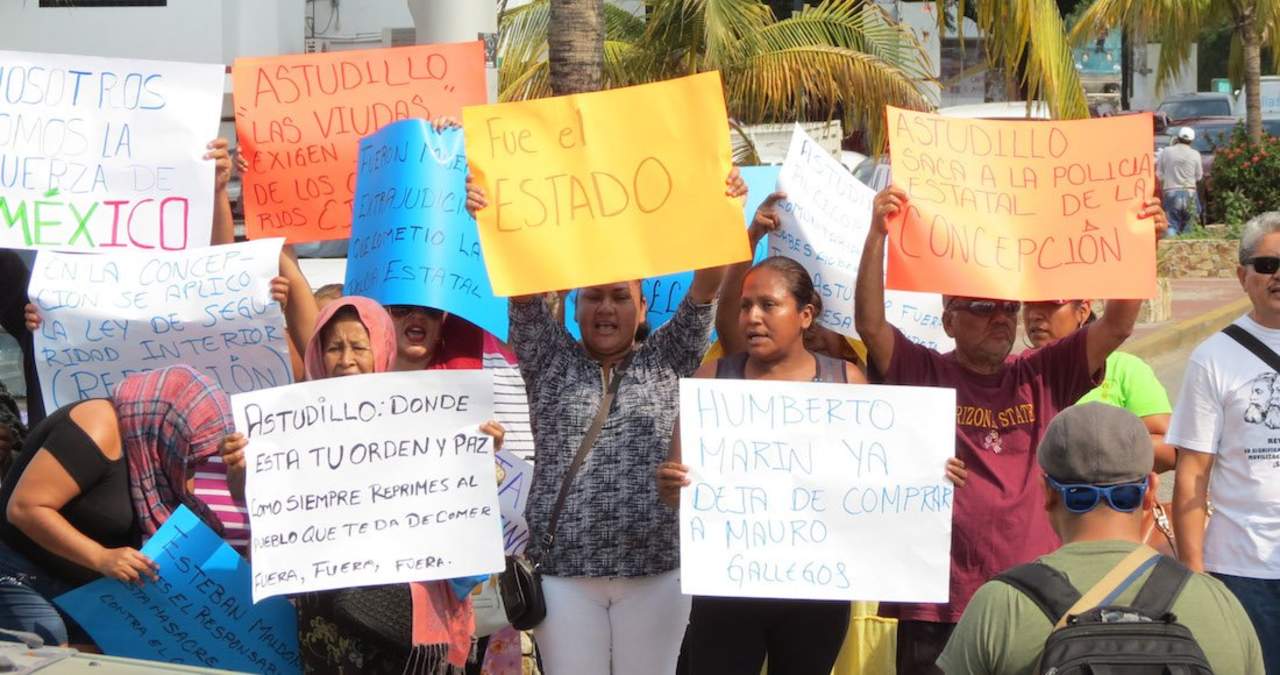 Marchan en Guerrero para pedir liberación de policías comunitarios