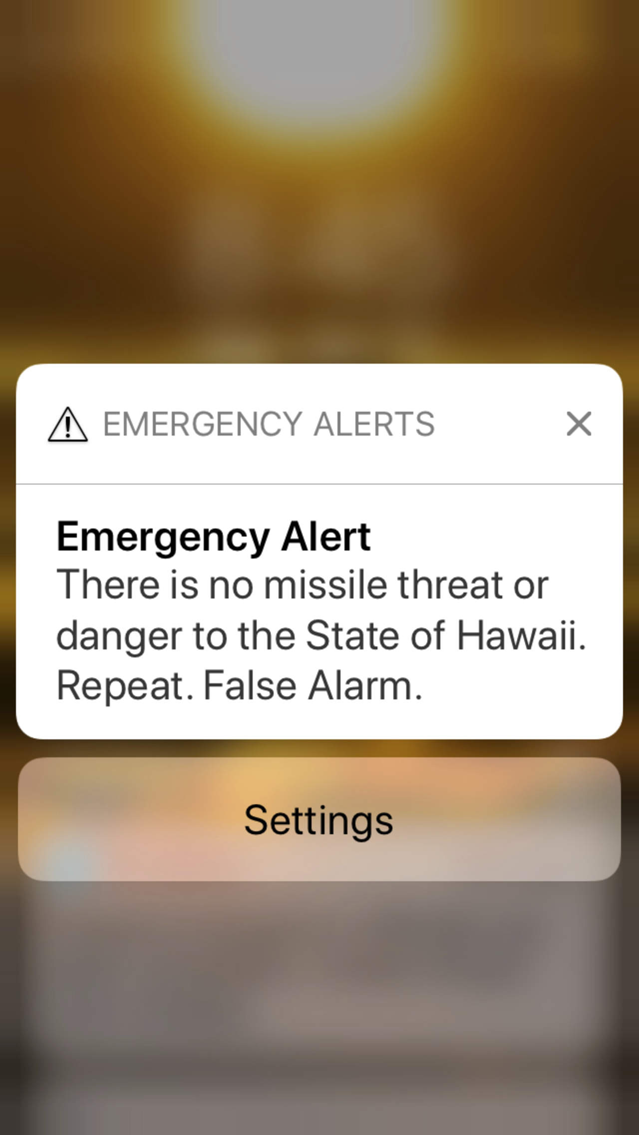 Error. Las autoridades de Hawái confirmaron que era una falsa alarma, 40 minutos de que se envió en las redes y smartphones.