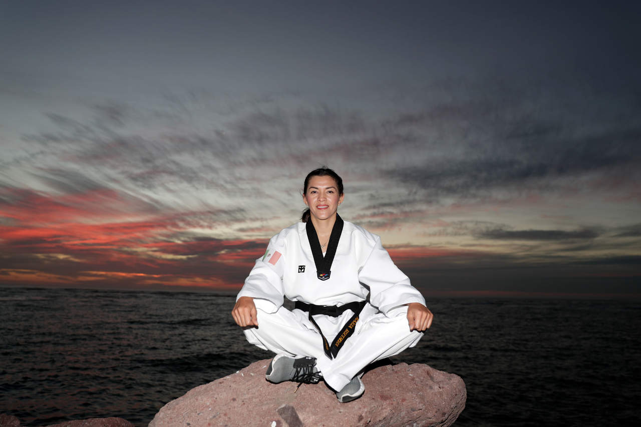 La tawkwondoín, tres veces medallista olímpica, se ausentará del proceso a los Centroamericanos de Barranquilla 2018 para seguir en recuperación. (ARCHIVO)
