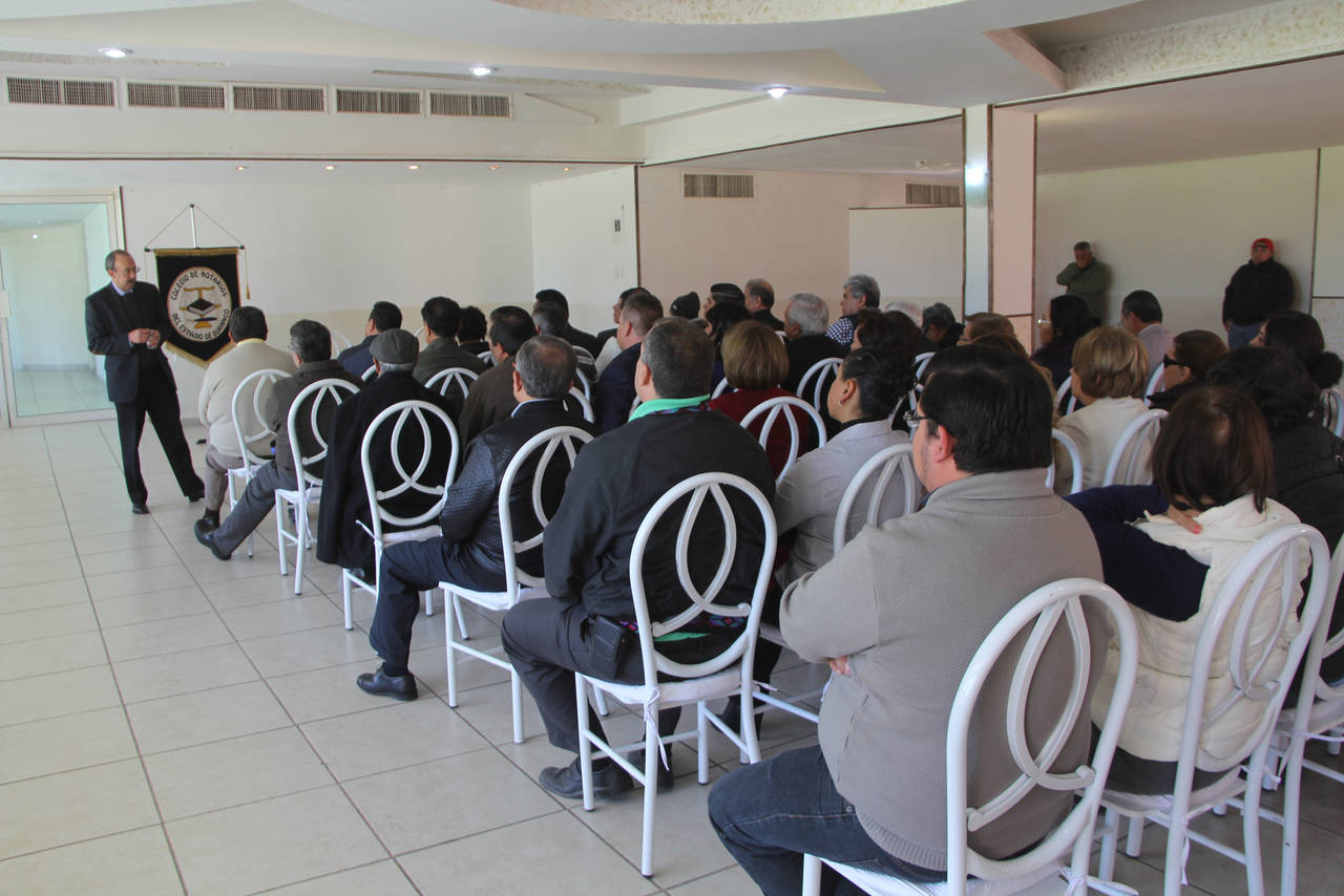 Conferencia. Notarios Públicos de Durango reciben una capacitación para actualizarse sobre la Ley Antilavado en el municipio de Gómez Palacio. (EL SIGLO DE TORREÓN)