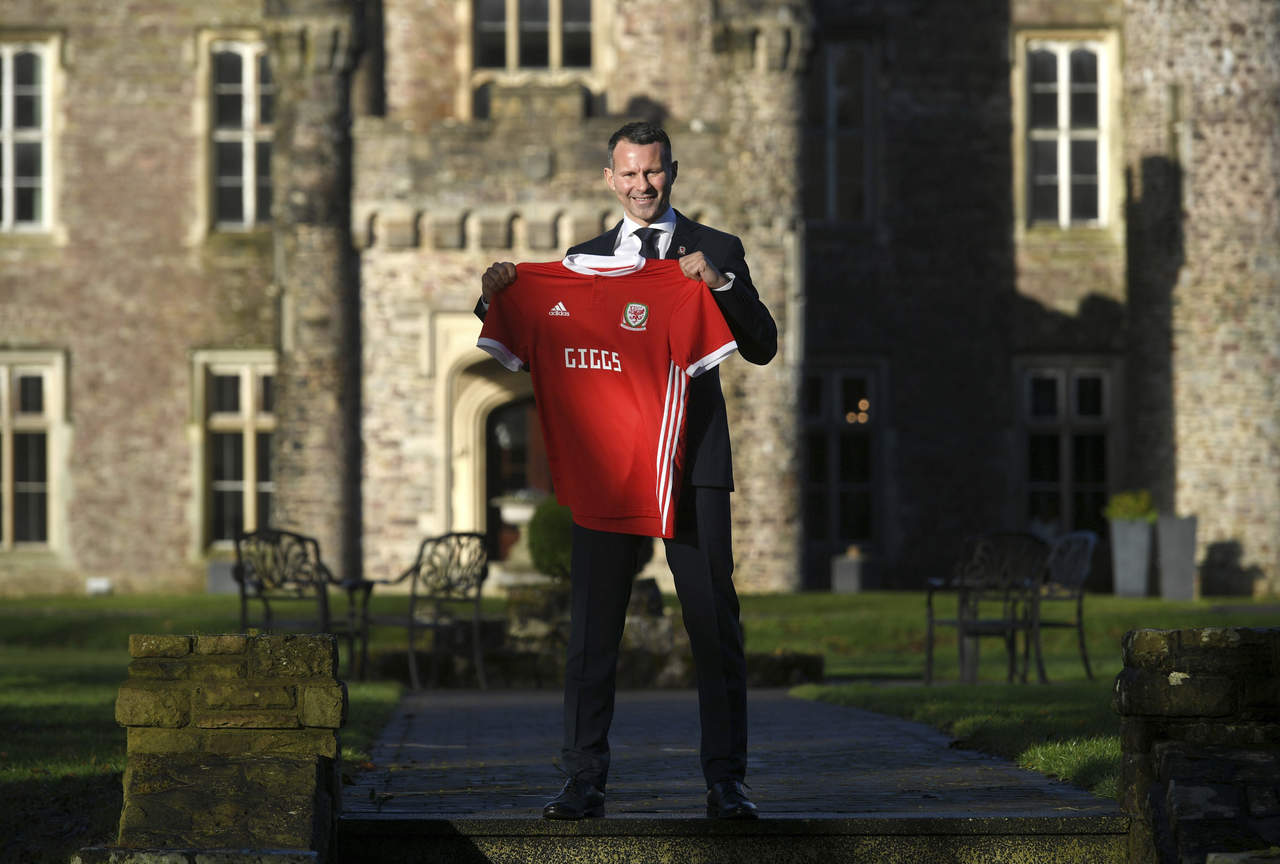 Giggs, de 44 años y nacido en Cardiff, fue internacional en 64 ocasiones con Gales entre 1991 y 2007.