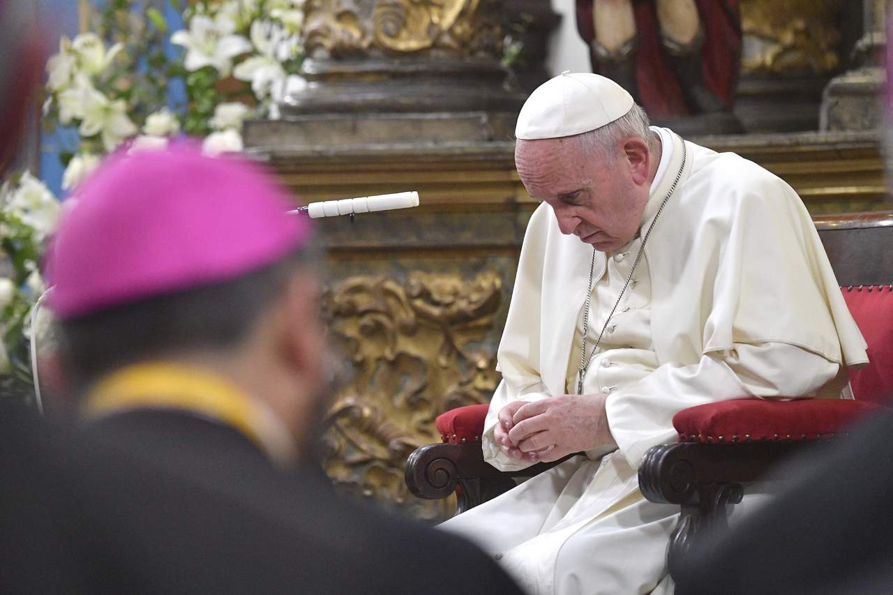 Dolor. El Papa dijo que se vincula al ‘daño y sufrimiento de las víctimas y sus familias’. (EFE)