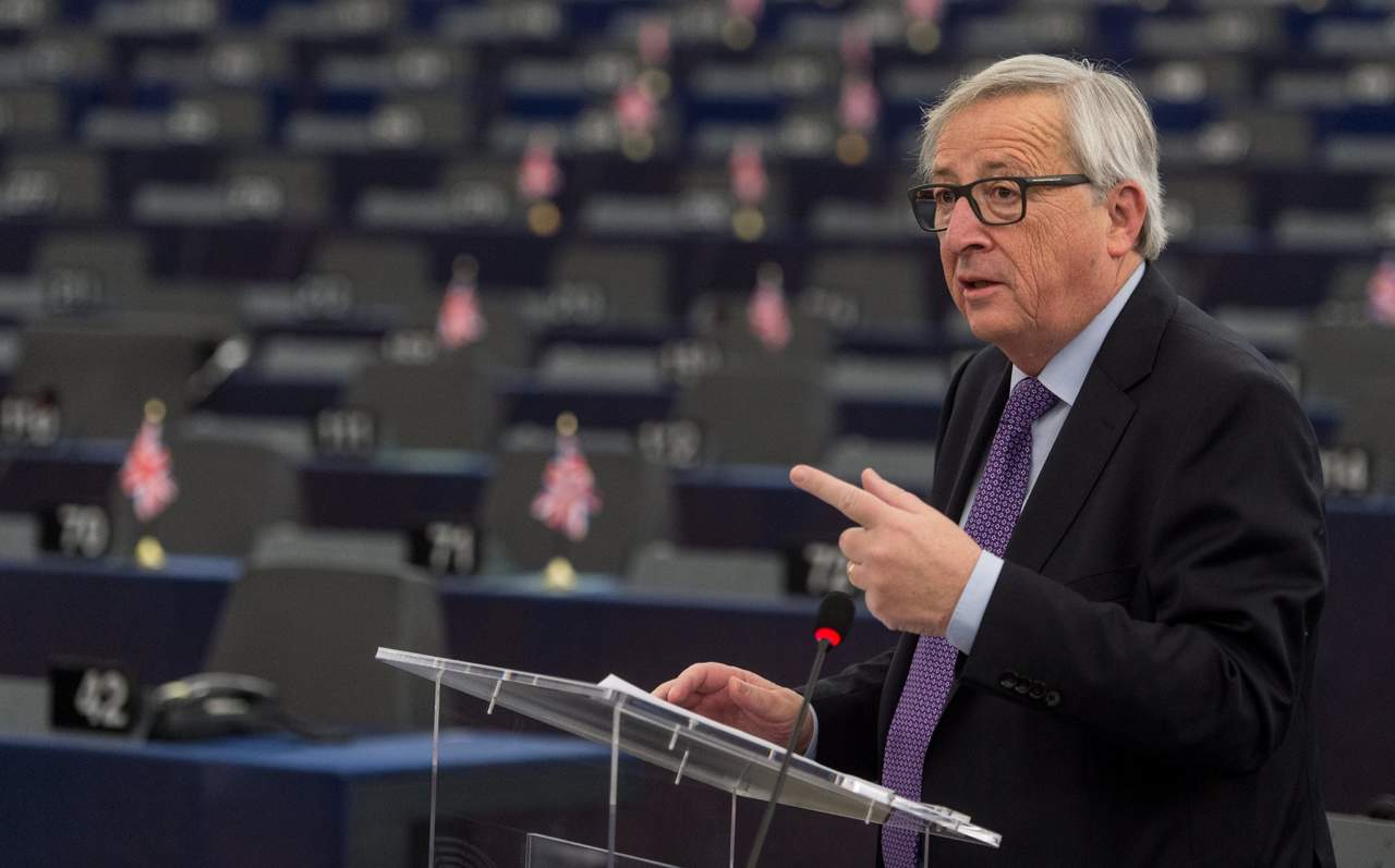 “Una vez los británicos se hayan ido bajo el Artículo 50, todavía hay el Artículo 49, el cual permite volver a ser miembro, y a mí eso me gustaría”, dijo Juncker. (ARCHIVO)