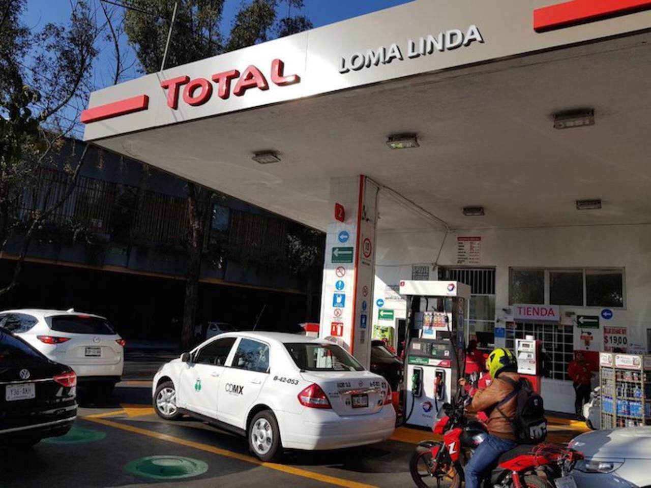 La petrolera mutinacional abrió su primera estación de servicio en Lomas de Chapultepec y anunció que abrirá hasta 100 más en este mismo año y otras 150 en 2019. (ESPECIAL)