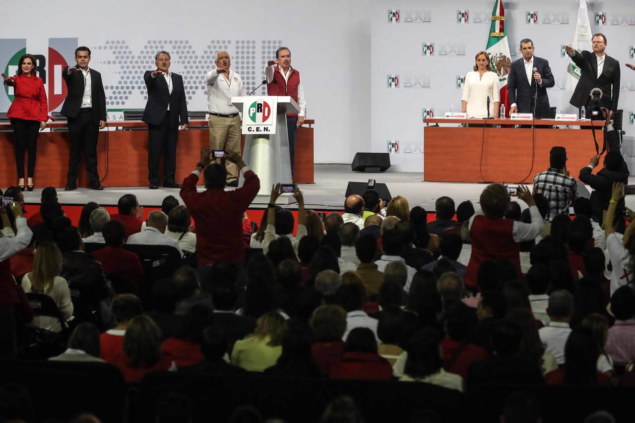 El Partido Revolucionario Institucional (PRI) emitió cuatro convocatorias para la selección de sus candidatos a diputados y senadores por el principio de mayoría relativa. (ARCHIVO)