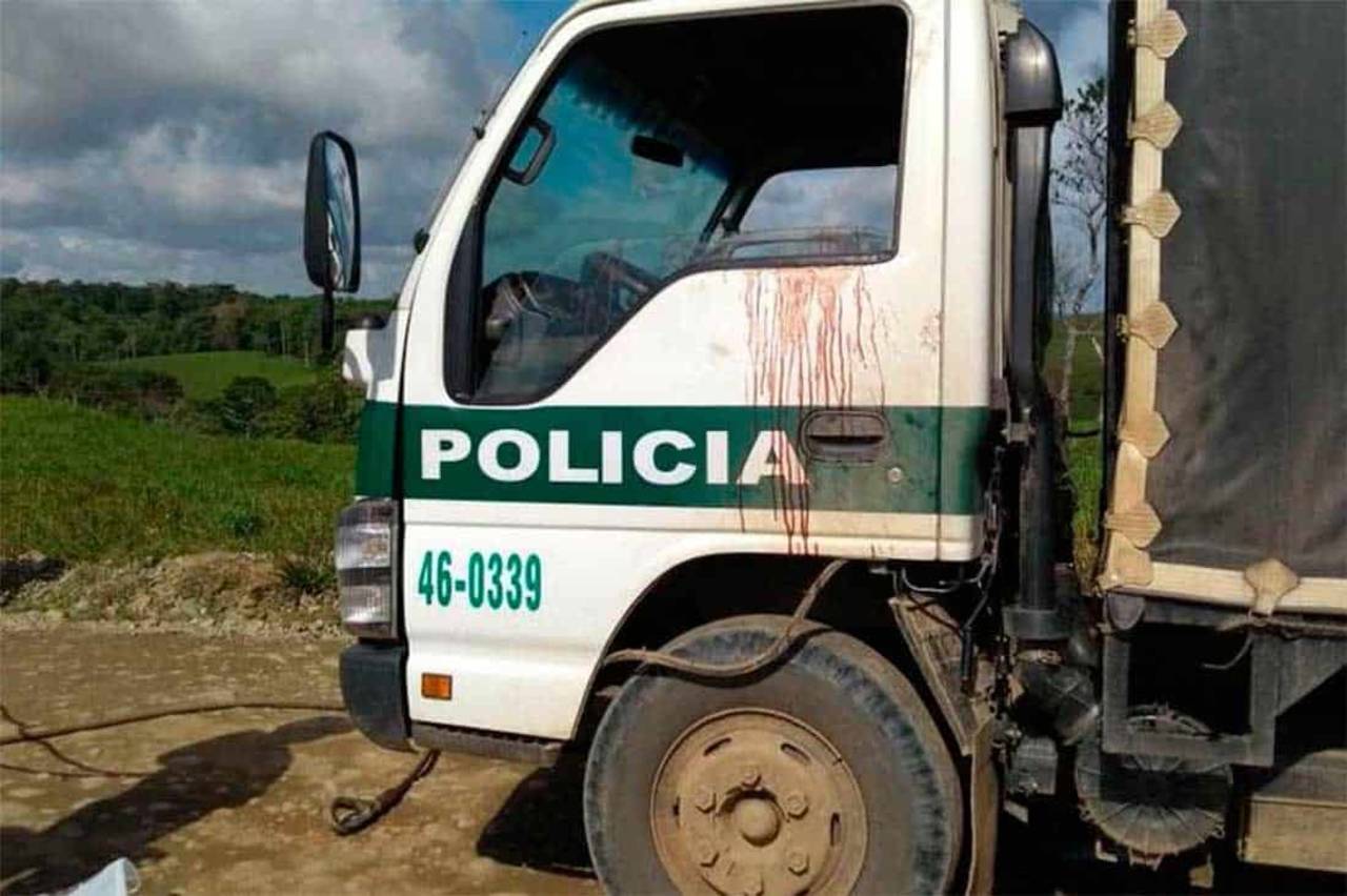 Ataque. Disidentes emboscan a policías en Colombia. (ESPECIAL)