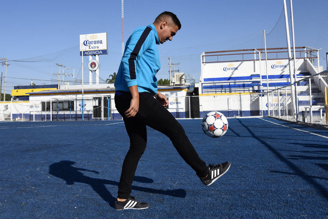 Alejandro Martínez quiere sobresalir en el balompié internacional, luego de las pocas oportunidades en el nacional. (Fotografía de Jesús Galindo)