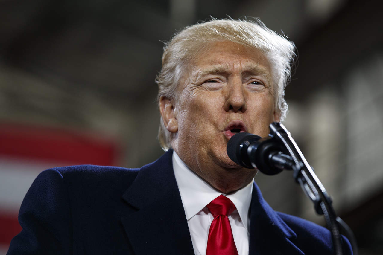 El presidente de Estados Unidos, Donald Trump, insistió en la construcción de un muro en la frontera con México, país que, dijo, es calificado como el 'más peligroso del mundo'. (AP)