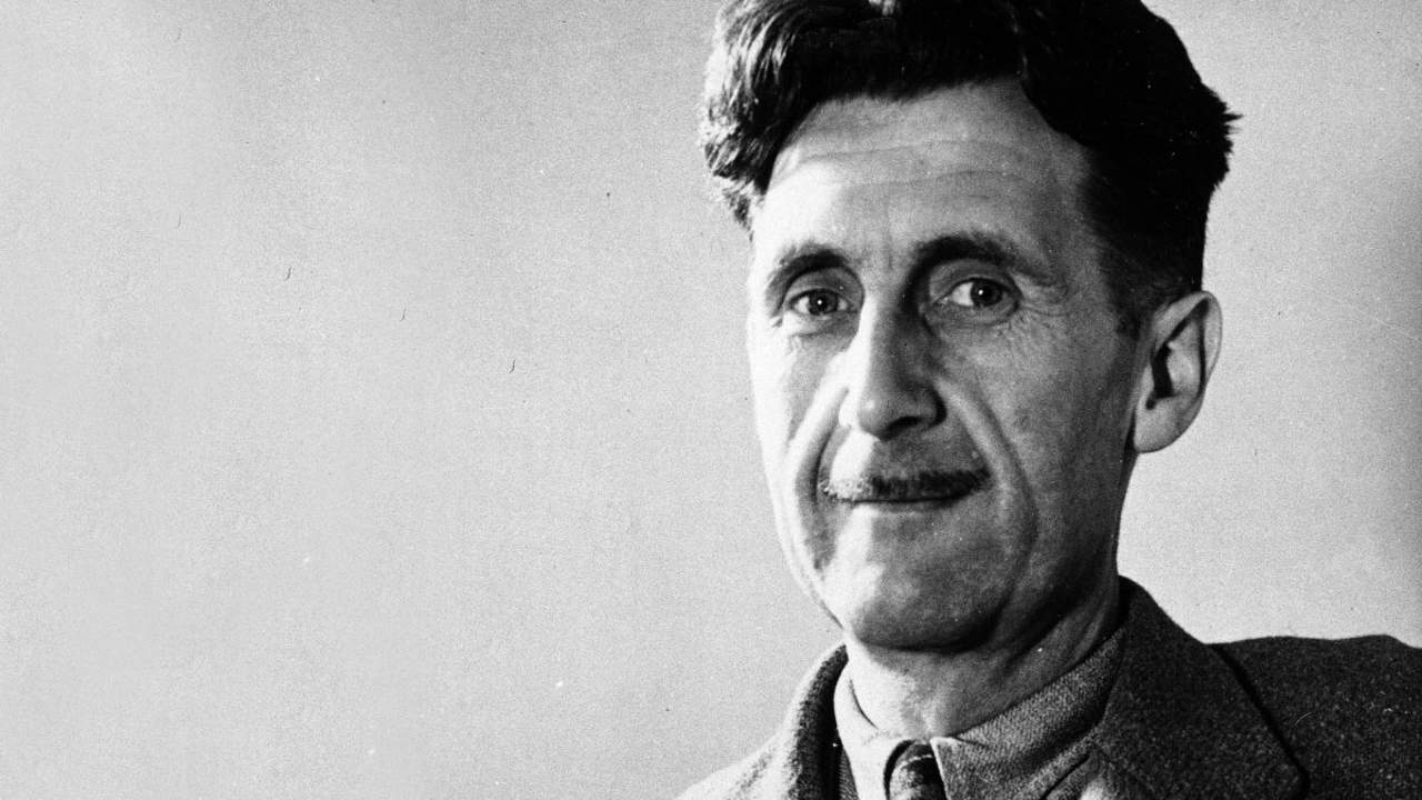 1950: Da su último respiro George Orwell, emblemático escritor y periodista británico