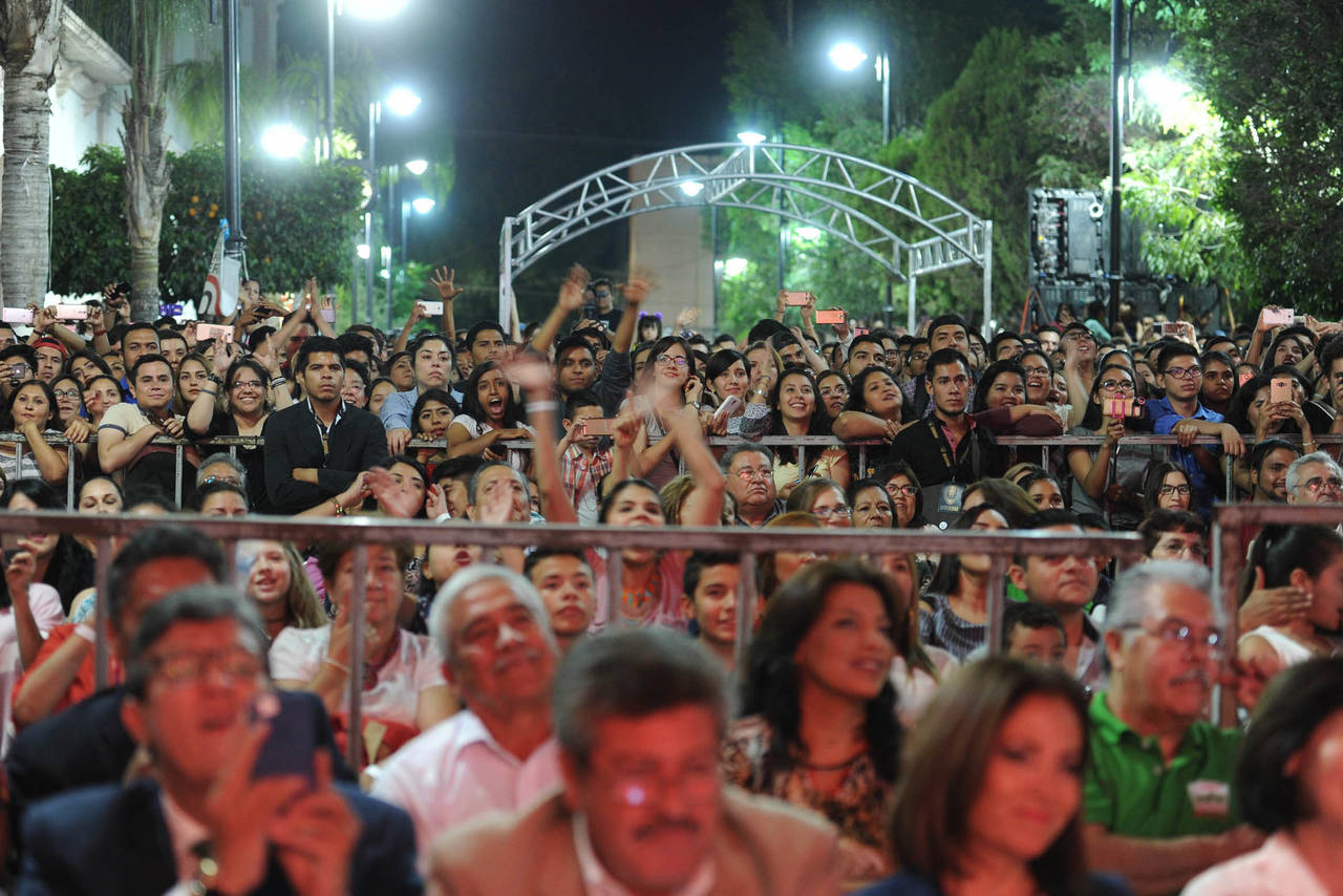 Respuesta. Gran afluencia de personas, visitantes y turistas hubo durante el Festival Lerdantino el año pasado. (ARCHIVO)