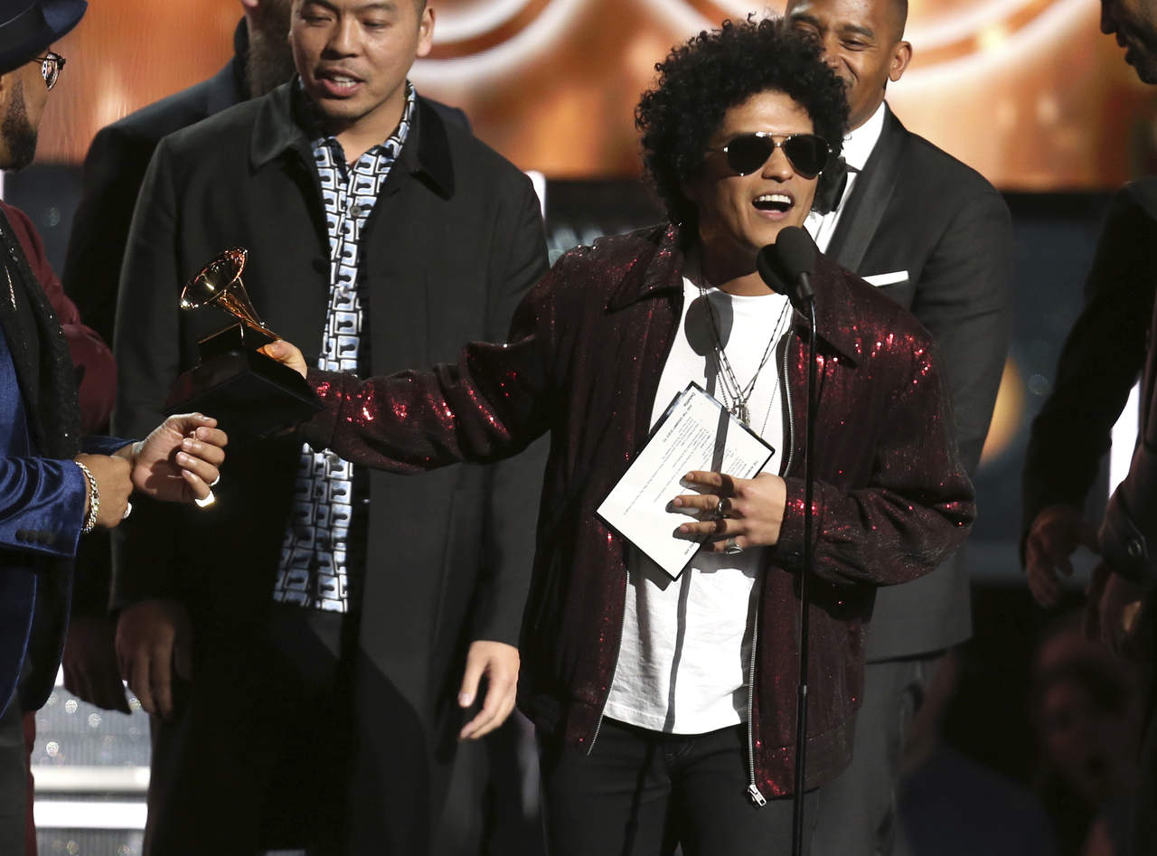 Bruno Mars arrasó en la 60 entrega del Grammy. (AP) 