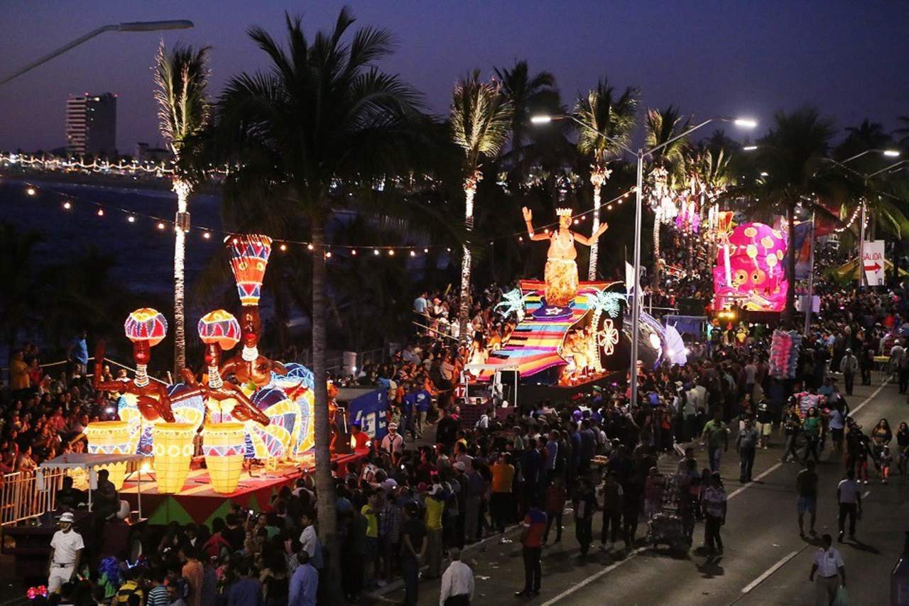 Carnaval. Algunos empresarios han cancelado su participación en el Carnaval de Mazatlán 2018. (ARCHIVO) 
