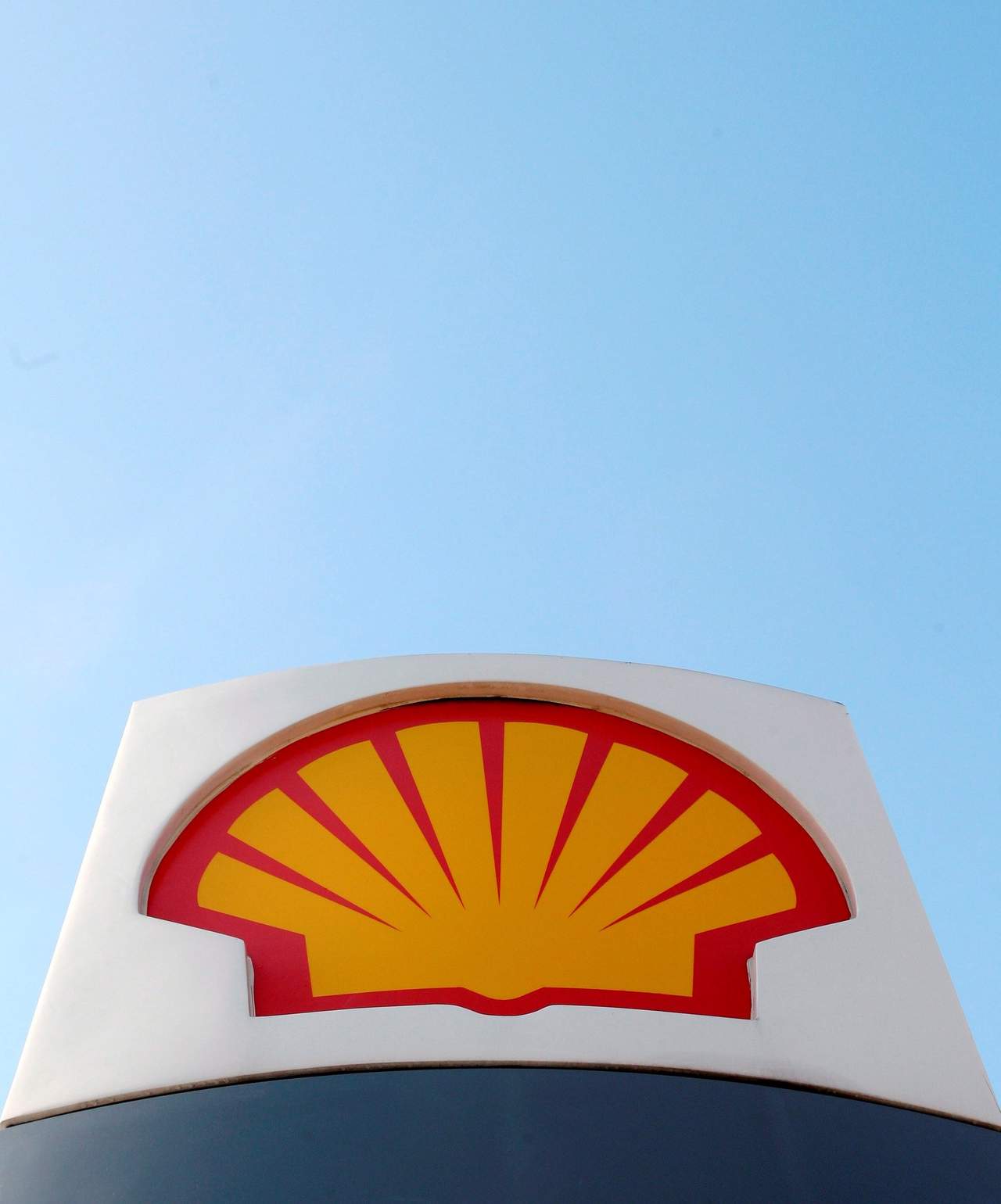  La empresa anglo-holandesa Shell fue la principal ganadora de la primera parte de la subasta de contratos petroleros mexicanos en aguas profundas del Golfo de México, la última gran licitación de este tipo antes del cambio de gobierno a fin de este año. (ARCHIVO)