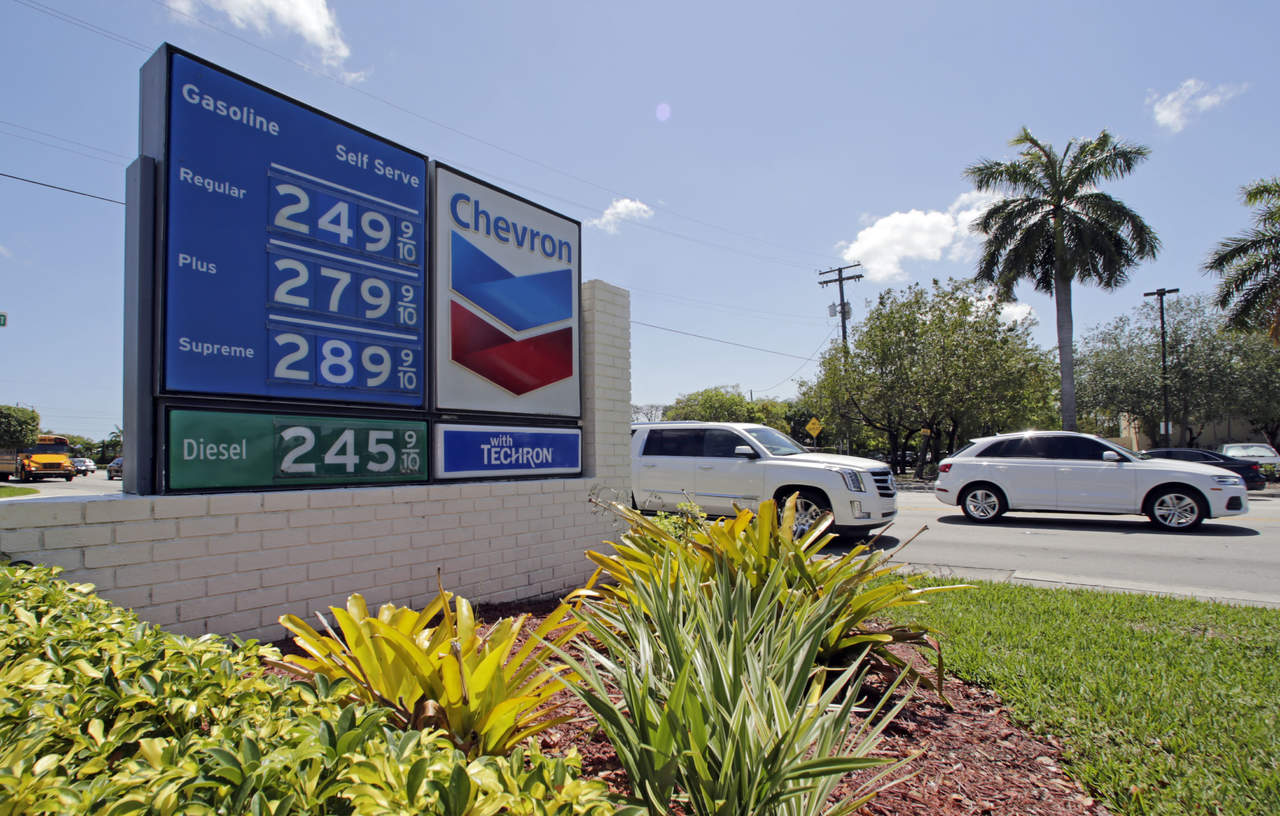 Las compañías petroleras, la estadunidense Chevron y la francesa Total, anunciaron hoy el descubrimiento de un nuevo yacimiento de petróleo en el Golfo de México, al sureste de Nueva Orleans.
